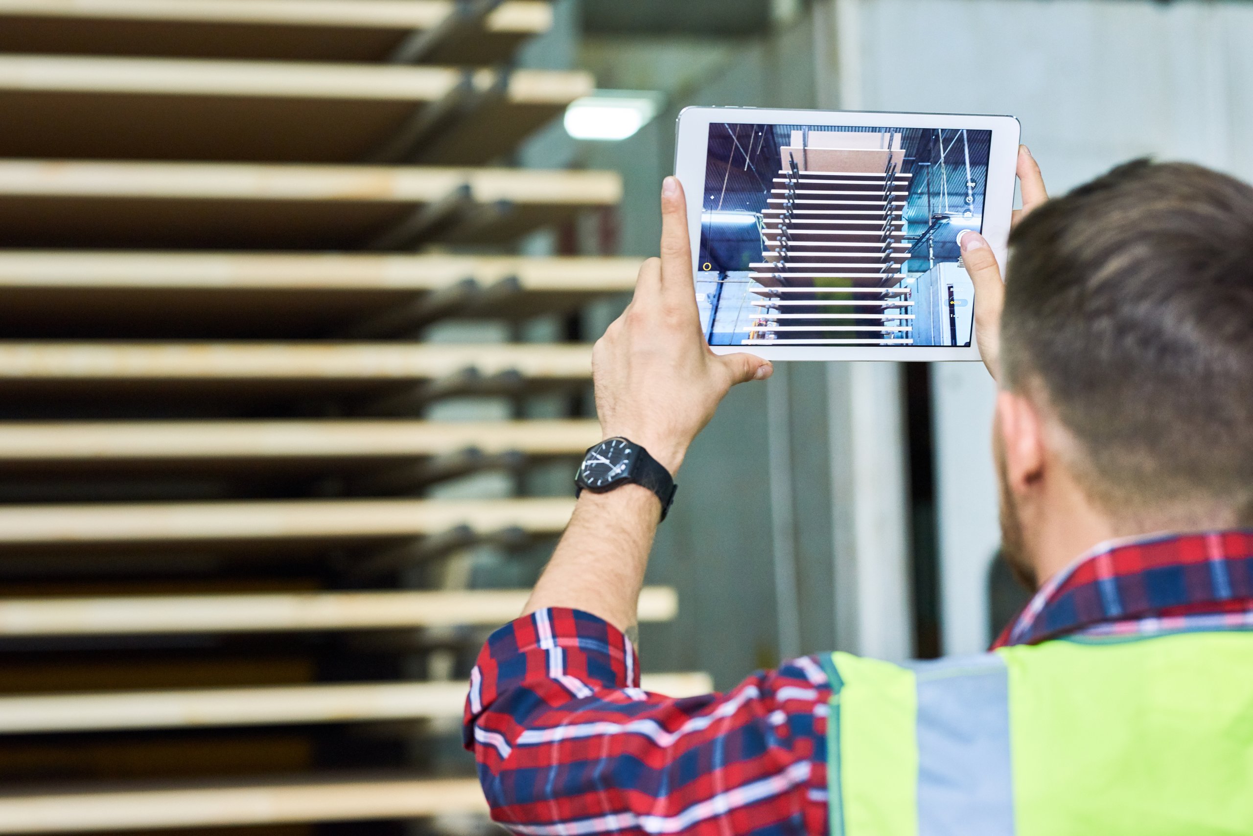 Using Augmented Reality in Corporate Training